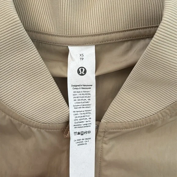 Lightweight Hem-Cinch Bomber Jacket - Picture 4 of 9